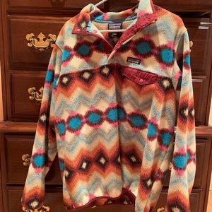 Large Patagonia Pullover